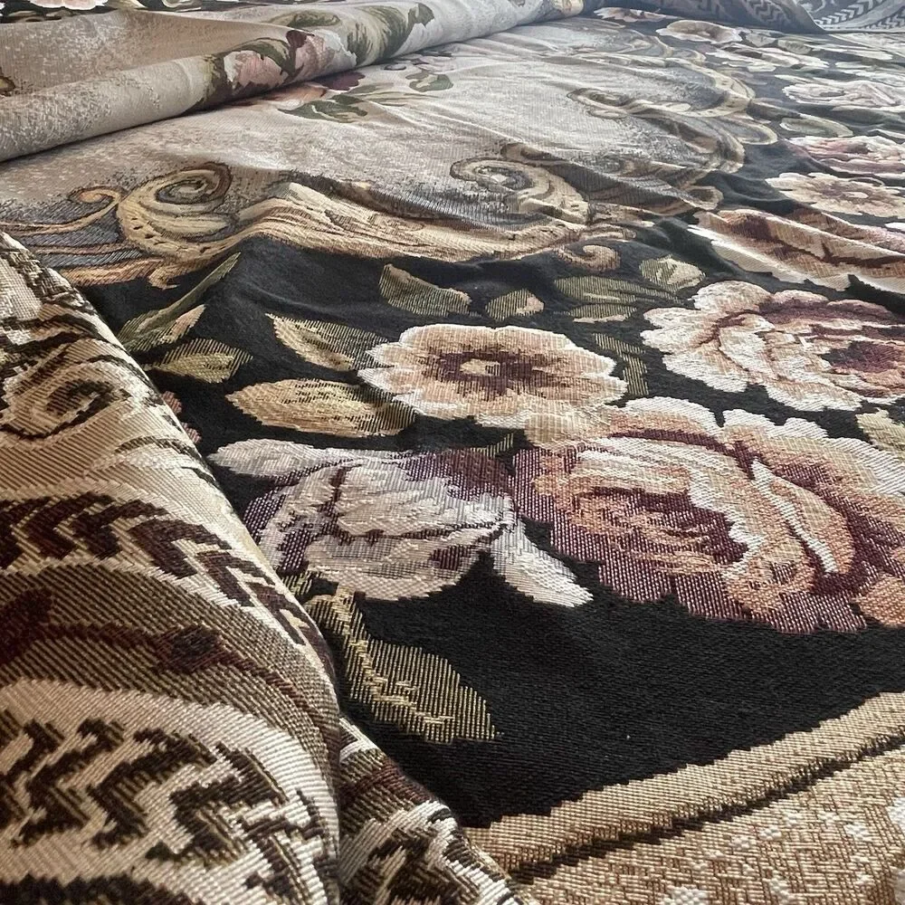 Dusty Rose Aubusson Tapestry Style Tablecloth/Rug 85 Inch Granny Cottagecore NEW